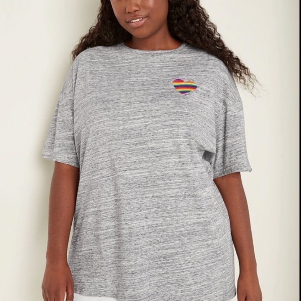 NWT Victoria’s Secret PINK Rainbow Pride Heart Oversized T-shirt